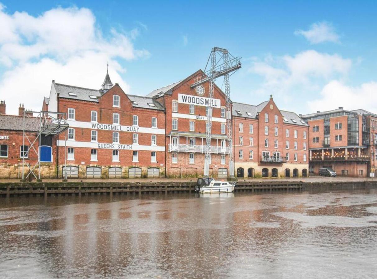 Cosy Riverside Apartment - Free Parking York Buitenkant foto