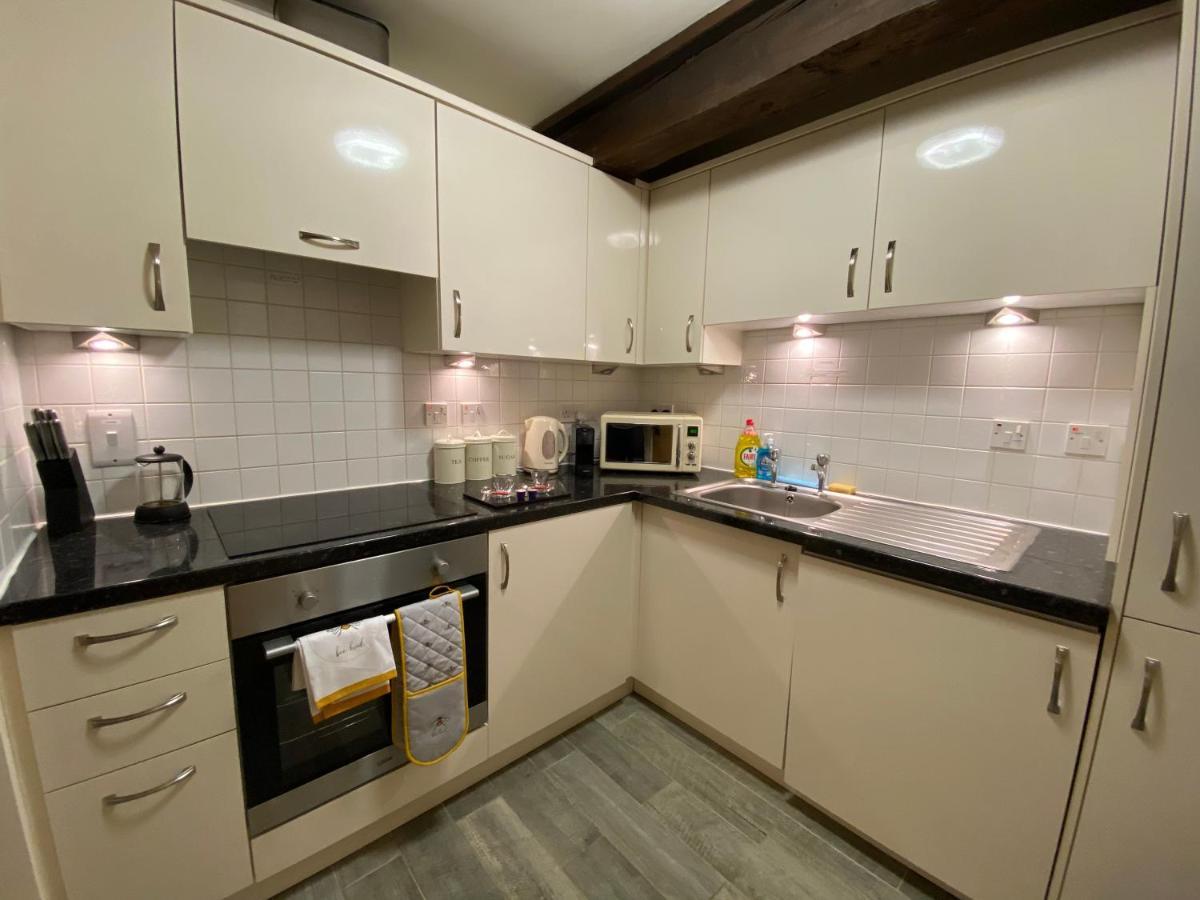 Cosy Riverside Apartment - Free Parking York Buitenkant foto