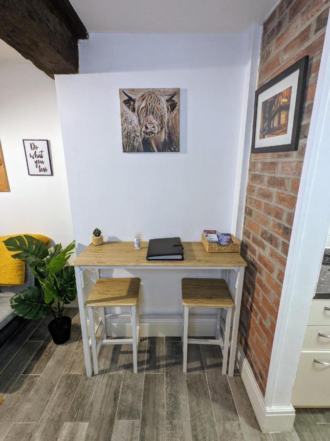 Cosy Riverside Apartment - Free Parking York Buitenkant foto